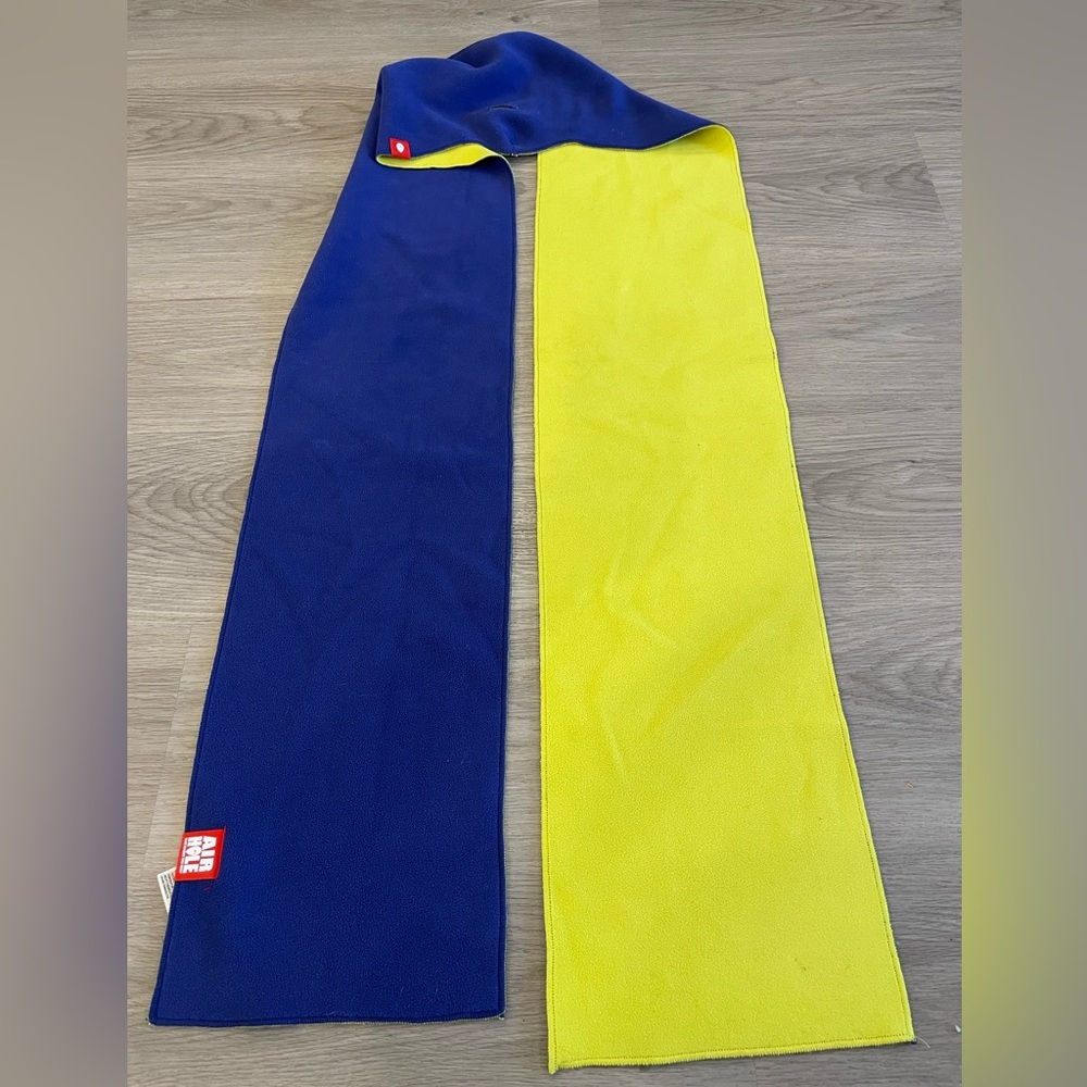 AIRHOLE Reversible Yellow & Blue Fkeece Scarf Face Mask.